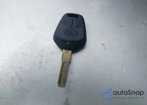 2001 Porsche Boxster из США, поврежденный, VIN WP0CA29811U621823